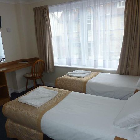 Carisbrooke Hotel Bournemouth Exterior foto